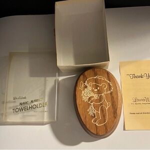Wooden Towel Holder with Bear Design